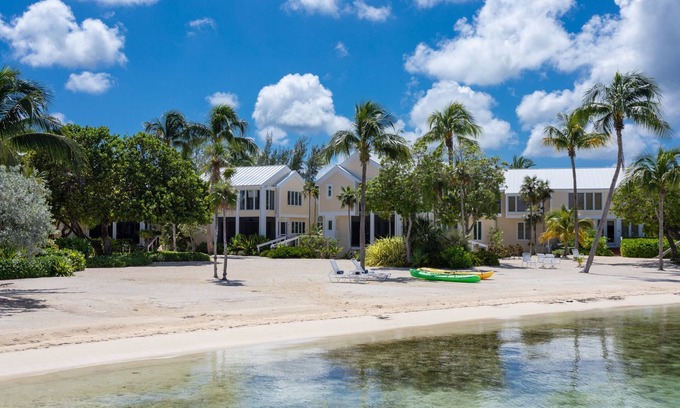 Rum Point Villa | "Sandy Bottom" - 2 Bedroom Villa On The Beach At Gardens Of The Kai#5