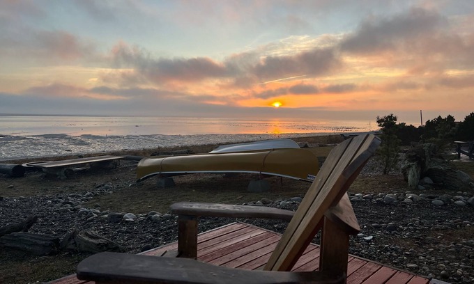 Ferndale House | Sandy Point Shalom Cabin- Ocean view and access - 20 mins from Bellingham