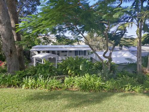 Sapphire Beach Apartment | Sapphire Beach Pet Friendly Beach 5 minute walk
