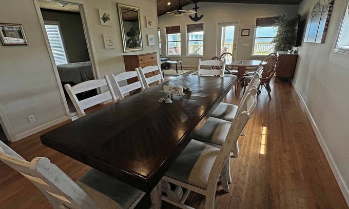 Grand Isle House | Sassy Seagull A Sunrise and Beach Getaway