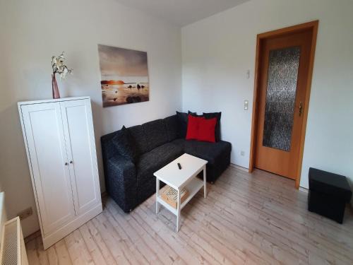 Satow Apartment | Satow Gartenwohnung, cleaning included
