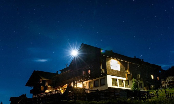 Berg im Drautal Hotel | Sattleggers Alpenhof & Feriensternwarte