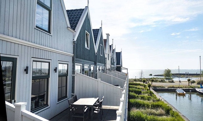 Uitdam Apartment | Sauna Retreat Near Amsterdam