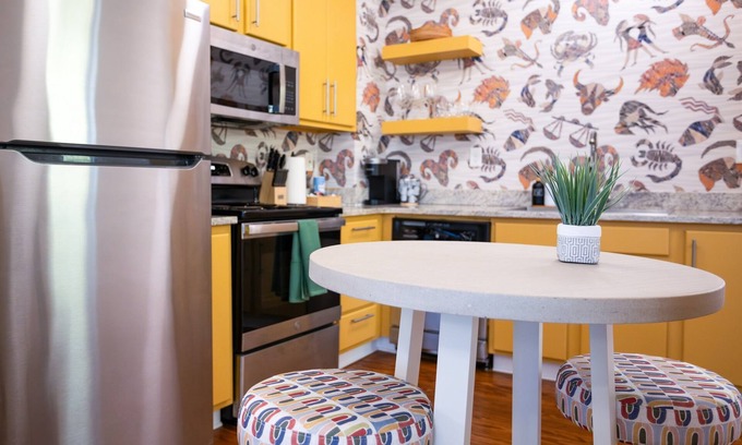Dixon Park Condo | Savannah Home * 2 bedroom * Firepit * Sleeps 4 * Dogs OK * Free Parking