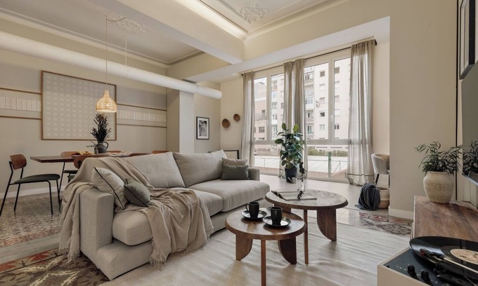 L'Antiga Esquerra de l'Eixample Apartment | Savegre - 3 bedrooms in Eixample Esquerra