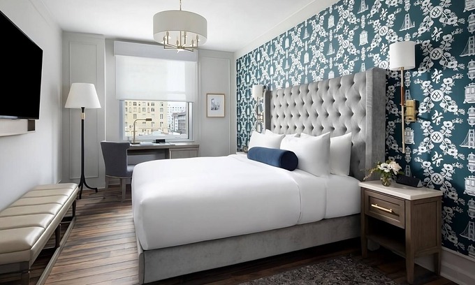 Union Square Hotel | Savor An Exhilarating Experience! Pets Allowed, Near Wells Fargo History Museum