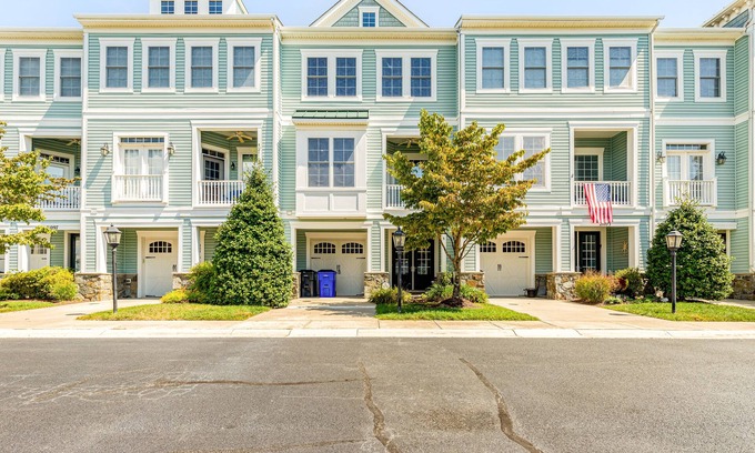 Sawgrass South House | Sawgrass at White Oak Creek dog-friendly townhouse with a pool, tennis, & AC
