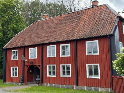 Soderkoping Bed & Breakfast | SB Mangelgården