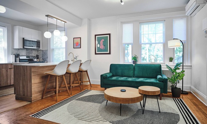 East Rock Apartment | Scenic East Rock Home - 2BR/2BA