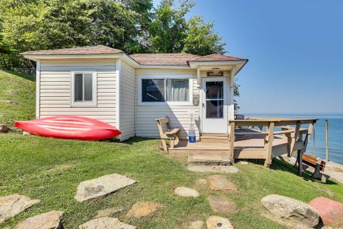 Geneva-on-the-Lake House | Scenic Geneva Cottage with Lake Erie Beach Access!