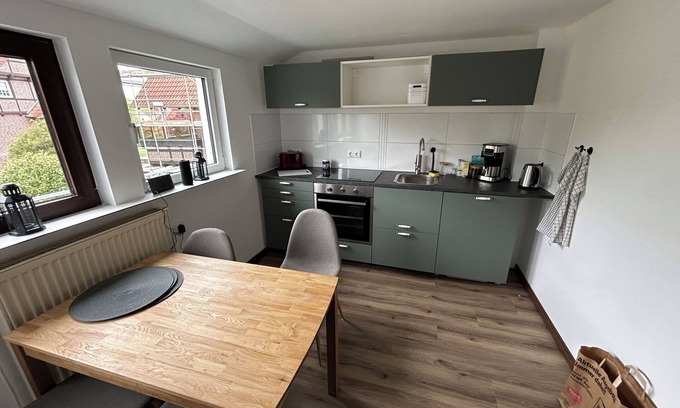 Elsfleth Apartment | Schöne Sanierte Wohnung mit Balkon