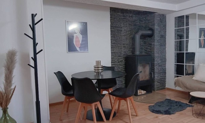 Klosterreichenbach Apartment | Schönes und Zentral Gelegenes Apartment