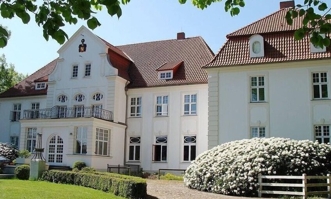 Badow House | Schloss Badow Comfortable holiday residence