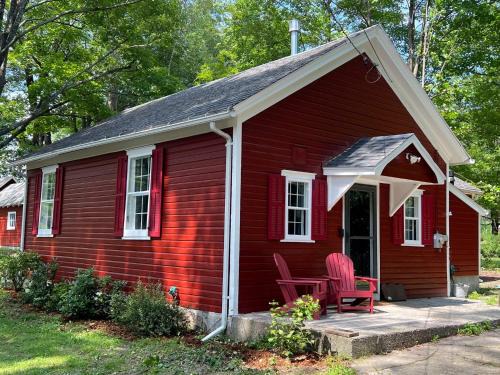 Town of Marbletown House | Schoolhouse No. 11 * Hudson Valley Upstate Getaway