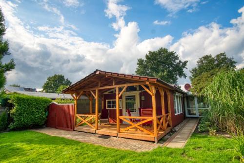 Haddorfer Seen House | SCHWANENNEST AM HADDORFER SEE * TOP AUSSTATTUNG