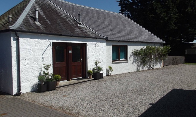 Delny Cottage | Scottish Highlands Invergordon By NC500 Route Minimum 3 nights Any Start Day