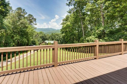 Marble House | Screened Porch, Deck and Mtn Views Andrews Retreat!
