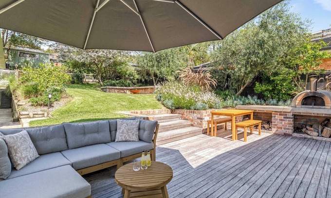 Forresters Beach House | Sea Breeze by Coast Hosting