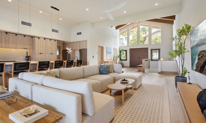 Kaneohe House | Sea Breeze Retreat - $26k for 90 day stay!