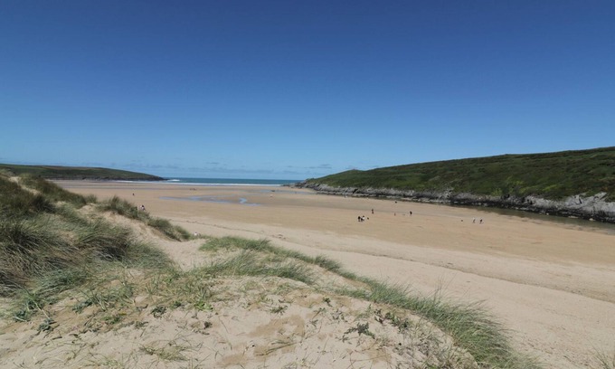 Crantock House | Sea Breezes