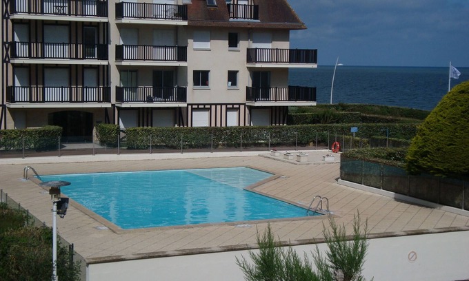 Cabourg Apartment | Sea Front Residence - garden - heated swimming pool