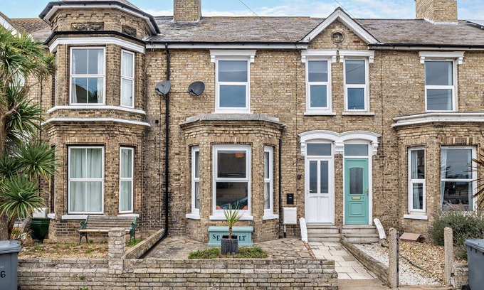 Felixstowe House | Sea Salt Felixstowe - Three Bedroom House, Sleeps 6