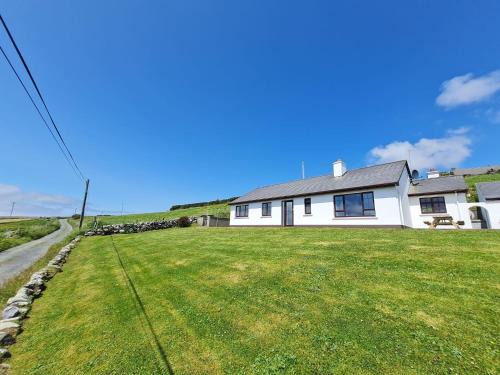 Clifden House | Sea View Cottage, Errislannan