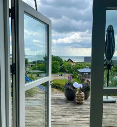Grønninghoved Strand House | Sea View From Modern House In Grønninghoved