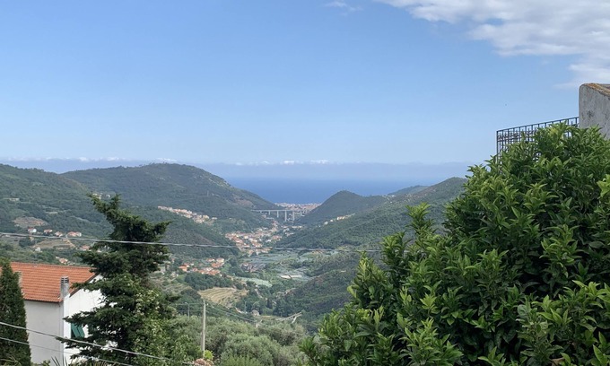 Bardino Nuovo House | Sea view house with garden