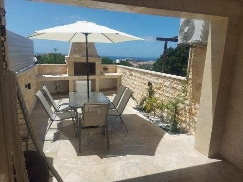 Chlorakas House | Sea view maisonette Chloraka
