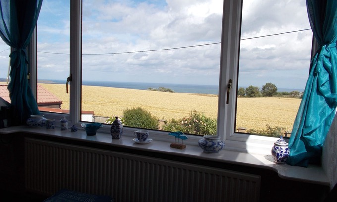 Reighton Cottage | Sea View Mews, Reighton near Filey - a rural cottage with uninterrupted sea view