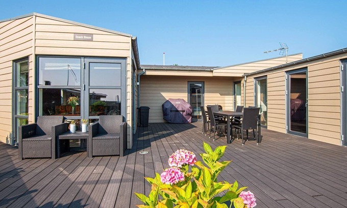 Juelsminde House | Sea View Retreat in As Vig - By Traum Ferienwohnungen