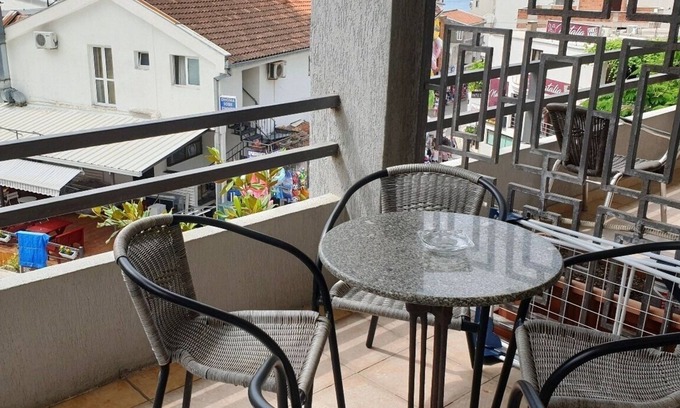 Rana House | Sea view room with balcony, private bathroom