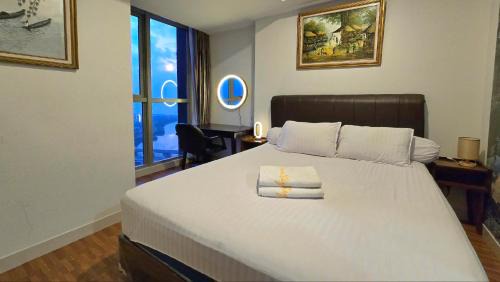 Pantai Indah Kapuk Apartment | Sea View with Bridge at Gold Coast PIK high floor