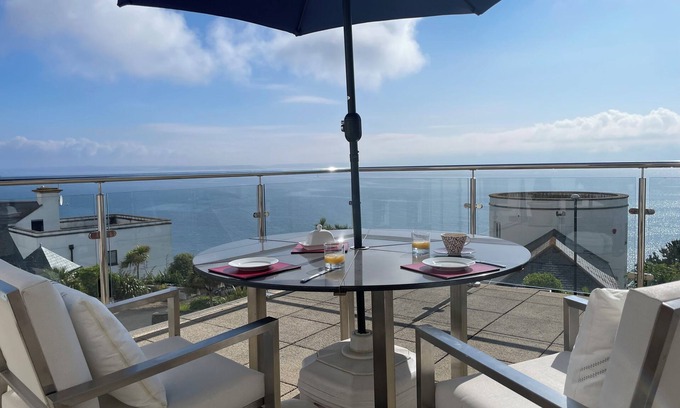 Saint Goran House | Sea Views and Luxury, fishing village. a house of dreams. a holiday to cherish