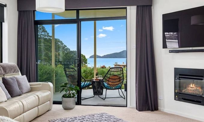 Adventure Bay House | Seabreeze Cottage