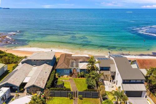 Norah Head House | Seabreeze Getaway Oceanfront Family Home in Norah Head
