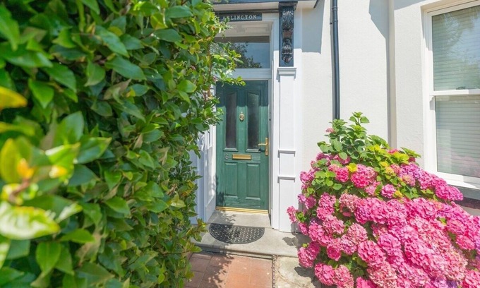 Seaton Apartment | Seafield - Central Seaside Retreat