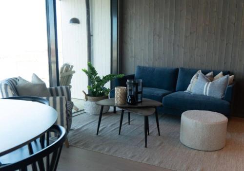 Henningsvaer Apartment | Seafront apartment Henningsvær