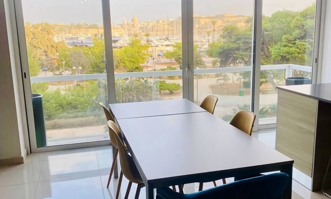 Msida Apartment | Seafront Highly finished 2 Bedroom Apartment