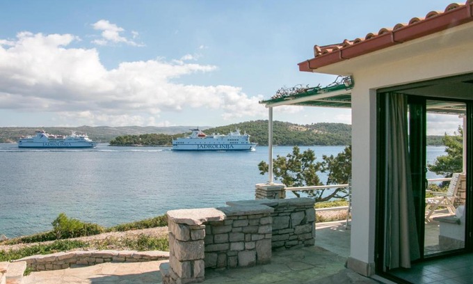 Cove Makarac (Milna) House | Seafront house Šolta