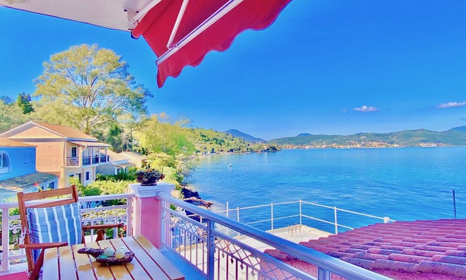 Agia Pelagia Chlomou Apartment | Seafront Ourania Studio No3