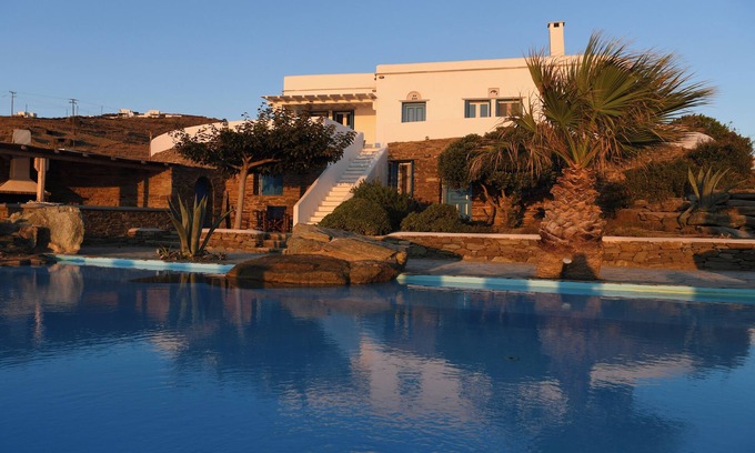 Exomvourgo Villa | SEAFRONT PROPERTY WITH LARGE PRIVATE POOL