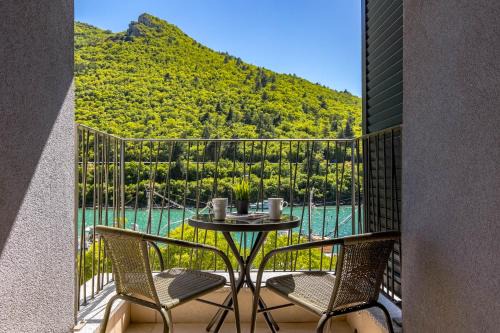 Plomin Apartment | Seafront Villa Andrijana