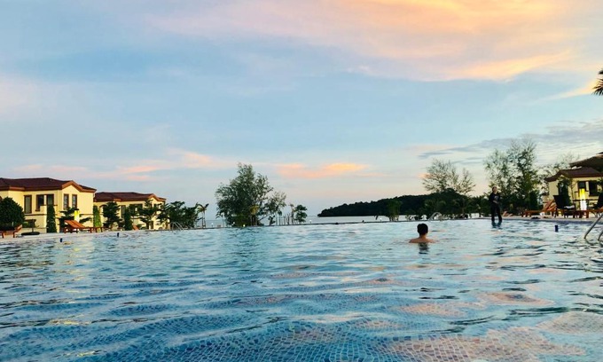 Prey Nob Hotel | Sealong Bay ZhongQi Conifer Hotel 海龙湾中启康年酒店
