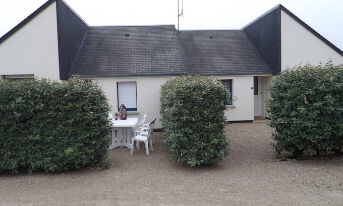 Surtainville Cottage | Seaside Getaway: Cozy Pet-Friendly House with WiFi & BBQ, Steps from the Beach