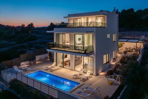 Okrug Gornji Villa | Seaside luxury villa with a swimming pool Rastici, Ciovo - 22934