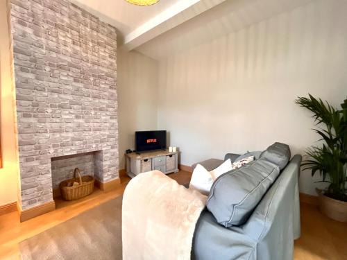 South Hayling Apartment | Seaside Snug by Honeywhite Homes