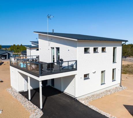 Kalajoki Villa | Seaside villa by paradise - Uusi korkeatasoinen huvila Kalajoki Hiekkasärkät