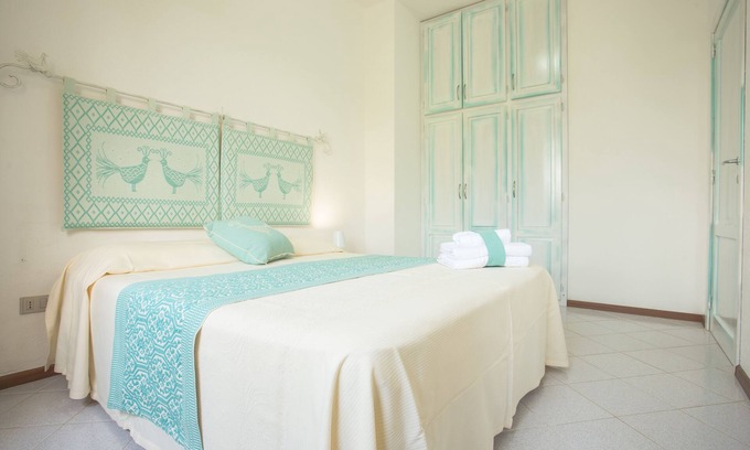 Case Peschiera-Lu Fraili House | Seaside villa surrounded by a lovely garden